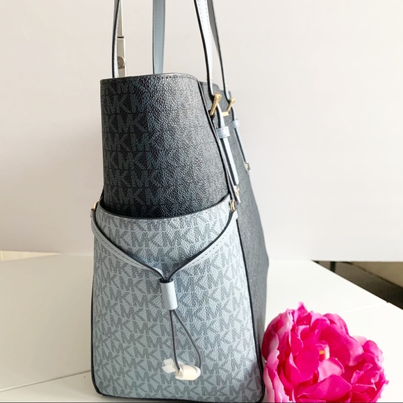 New Michael Kors Voyager Tote - Picture 2 of 6